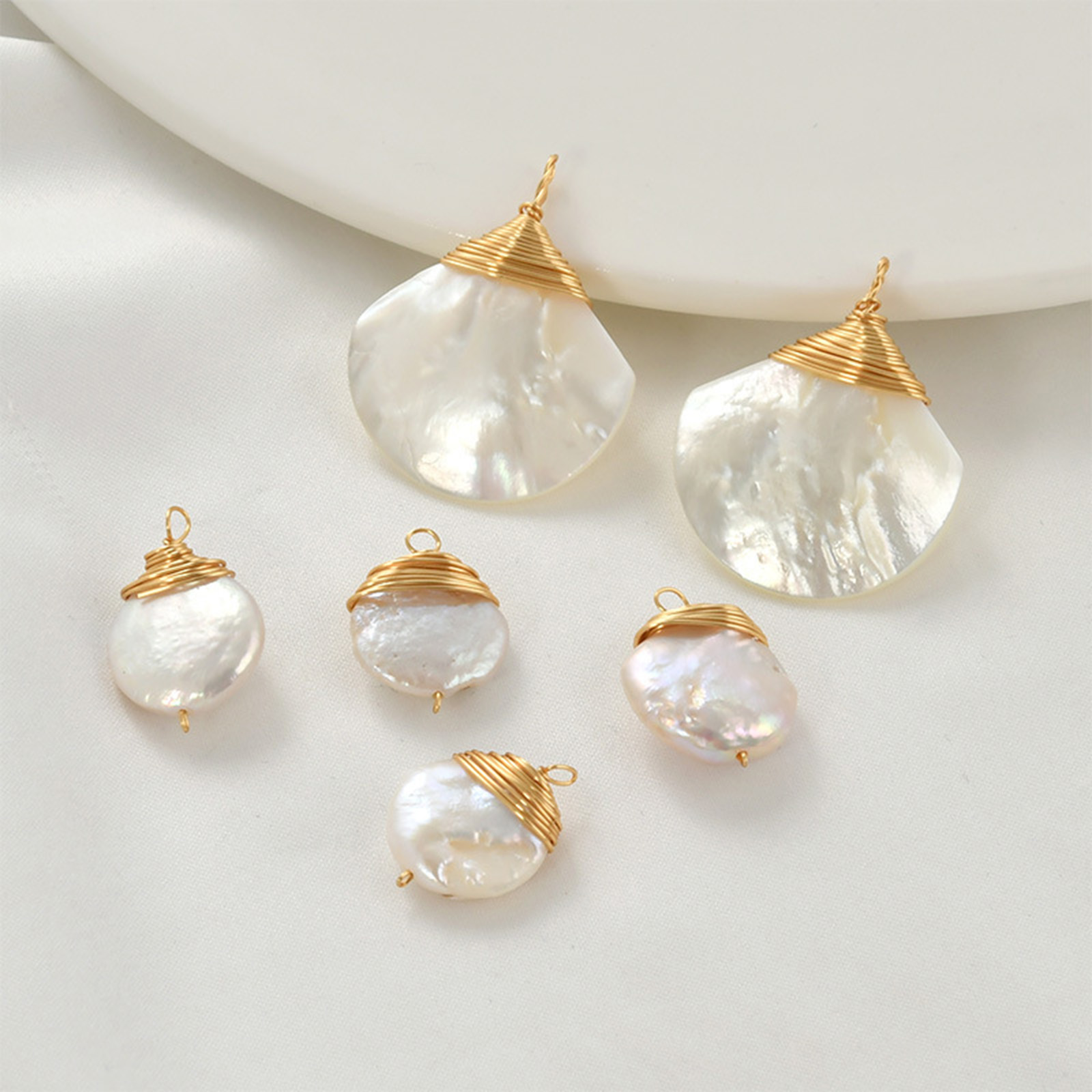 Women'S Fashion Earrings - 1pc Brass Charms Gold Color Wire